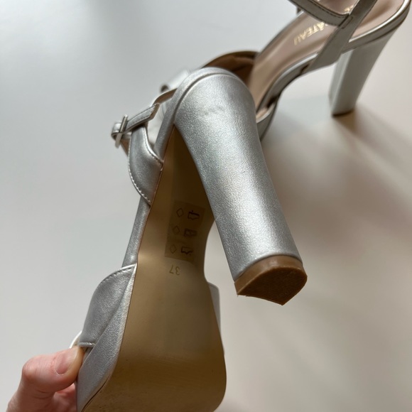 Criss Cross Silver Leather Platform Sandal - Picture 5 of 11